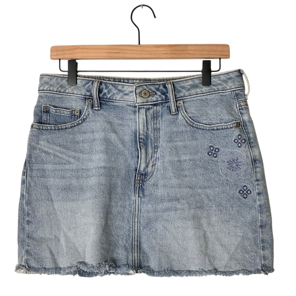 Lucky Brand | Like new high rise raw hem embroidered floral denim mini skirt